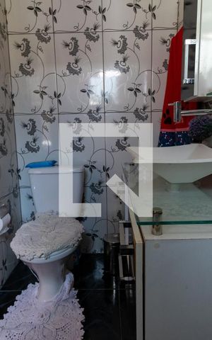 Casa à venda com 120m², 2 quartos e 2 vagas Casa à venda com 120m², 2 quartos e 2 vagasBanheiro da Suíte 2