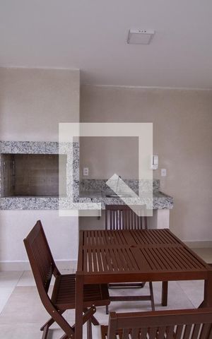 Apartamento para alugar com 32m², 2 quartos e sem vagaÁrea comum - Churrasqueira
