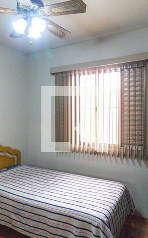 Casa à venda com 350m², 3 quartos e 2 vagas Casa à venda com 350m², 3 quartos e 2 vagasQuarto 2