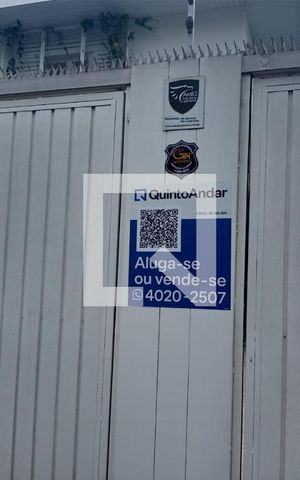 Casa à venda com 1200m², 6 quartos e sem vaga Casa à venda com 1200m², 6 quartos e sem vagaFachada