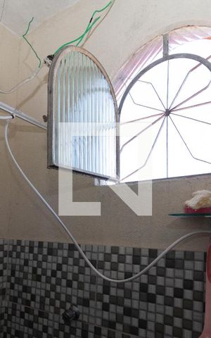 Casa à venda com 360m², 2 quartos e 1 vagaBanheiro