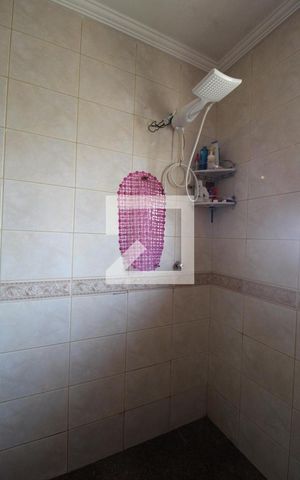 Casa à venda com 390m², 4 quartos e 3 vagasBanheiro do Quarto 4 (suíte)