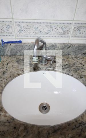 Casa à venda com 390m², 4 quartos e 3 vagasBanheiro do Quarto 1 (suíte)