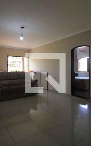 Casa à venda com 390m², 4 quartos e 3 vagasSala (pavimento superior)