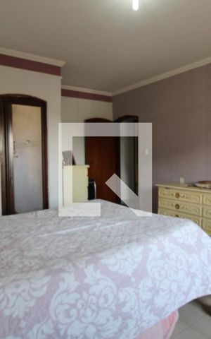 Casa à venda com 390m², 4 quartos e 3 vagasBanheiro do Quarto 3 (suíte)