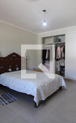 Casa à venda com 390m², 4 quartos e 3 vagasQuarto 1 (suíte)