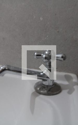 Apartamento para alugar com 120m², 2 quartos e sem vagaBanheiro