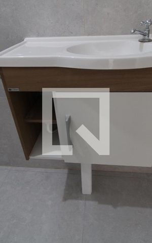 Apartamento para alugar com 120m², 2 quartos e sem vagaBanheiro