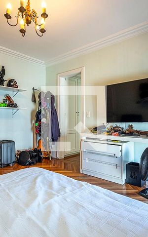 Apartamento à venda com 394m², 4 quartos e 5 vagas Apartamento à venda com 394m², 4 quartos e 5 vagasSuíte 2