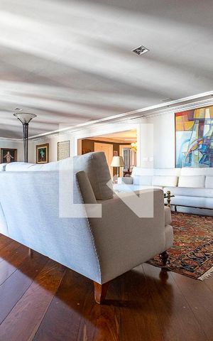 Apartamento à venda com 394m², 4 quartos e 5 vagas Apartamento à venda com 394m², 4 quartos e 5 vagasSala