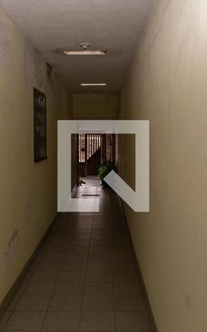 Casa à venda com 180m², 3 quartos e 2 vagasCorredor