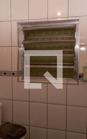 Casa à venda com 180m², 3 quartos e 2 vagasBanheiro 2