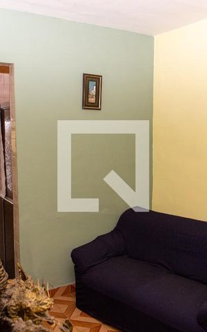 Casa à venda com 180m², 3 quartos e 2 vagasCozinha Serviço