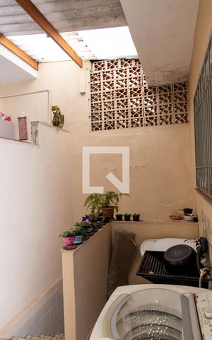 Casa à venda com 180m², 3 quartos e 2 vagasÁrea de Serviço