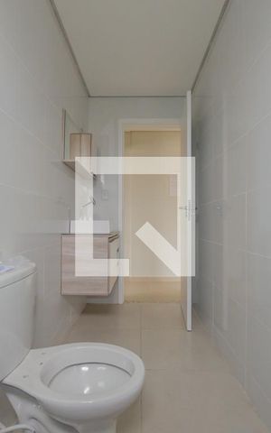 Apartamento para alugar com 78m², 2 quartos e 1 vaga Apartamento para alugar com 78m², 2 quartos e 1 vagaBanheiro social