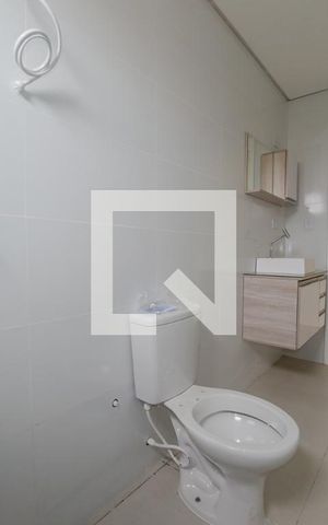 Apartamento para alugar com 78m², 2 quartos e 1 vaga Apartamento para alugar com 78m², 2 quartos e 1 vagaBanheiro social
