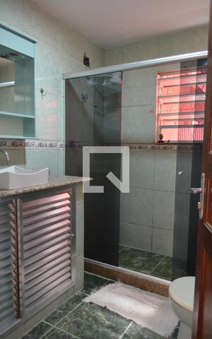 Casa para alugar com 100m², 2 quartos e sem vagaBanheiro Social