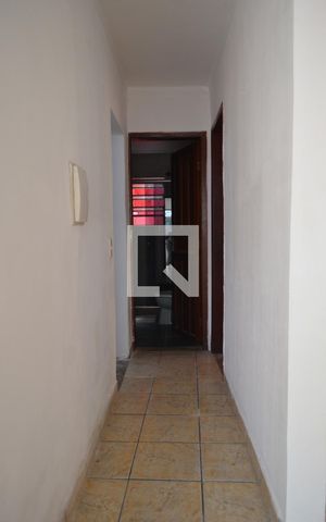 Casa para alugar com 100m², 2 quartos e sem vagaCorredor