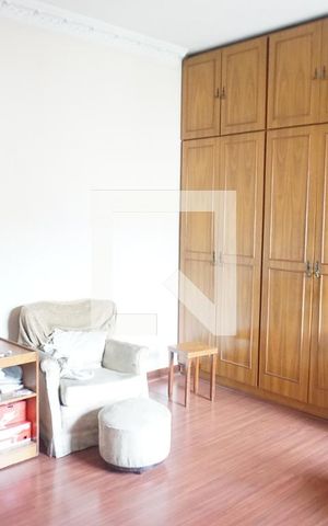 Casa à venda com 220m², 4 quartos e 4 vagasSuíte 1