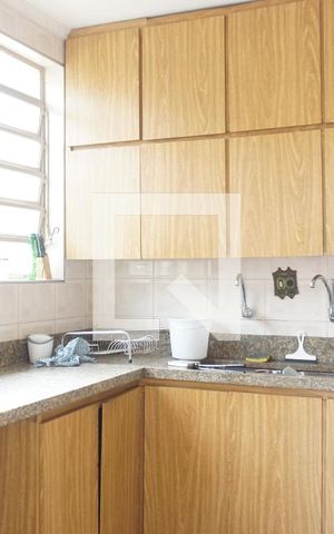 Casa à venda com 220m², 4 quartos e 4 vagasCozinha