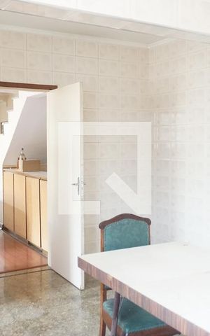 Casa à venda com 220m², 4 quartos e 4 vagasCozinha