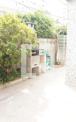 Casa à venda com 220m², 4 quartos e 4 vagasÁrea Externa