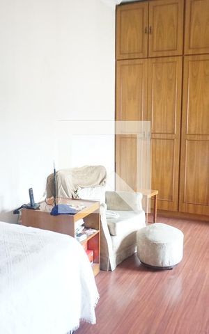 Casa à venda com 220m², 4 quartos e 4 vagasSuíte 1
