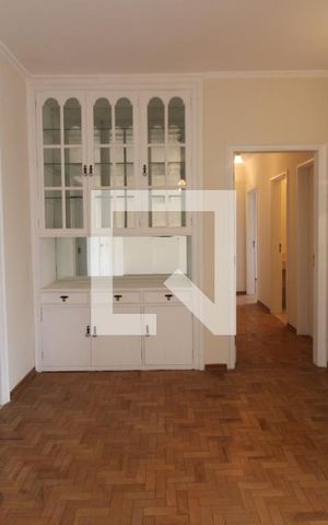 Apartamento à venda com 200m², 3 quartos e 1 vagaSala