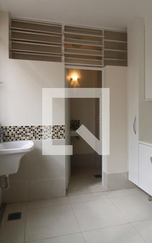 Apartamento à venda com 200m², 3 quartos e 1 vagaÁrea de Serviço