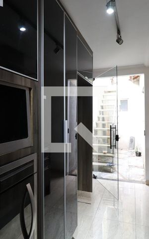 Casa de condomínio para alugar com 125m², 3 quartos e 2 vagasCozinha