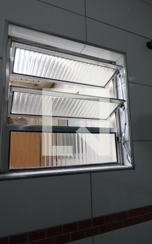 Casa de condomínio para alugar com 125m², 3 quartos e 2 vagasBanheiro