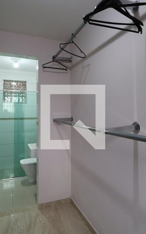 Casa de condomínio para alugar com 125m², 3 quartos e 2 vagasCloset da suíte