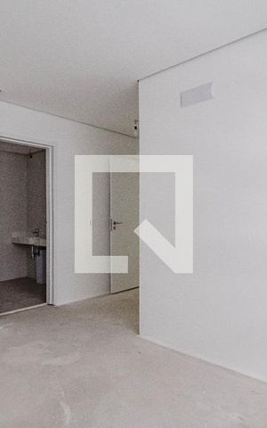 Apartamento à venda com 144m², 3 quartos e 2 vagas Apartamento à venda com 144m², 3 quartos e 2 vagasSuíte