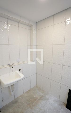 Casa de condomínio à venda com 80m², 2 quartos e 1 vagaÁrea de Serviço