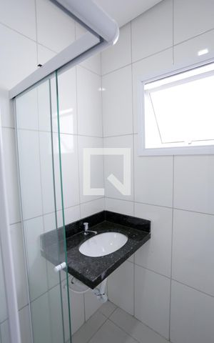 Casa de condomínio à venda com 80m², 2 quartos e 1 vagaBanheiro da Suíte 2