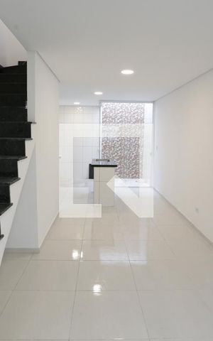 Casa de condomínio à venda com 80m², 2 quartos e 1 vagaSala