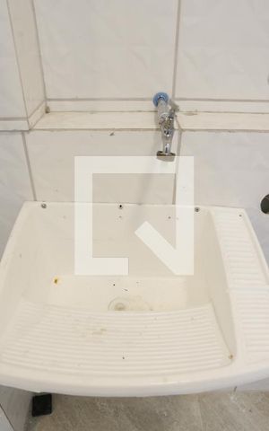 Casa de condomínio à venda com 80m², 2 quartos e 1 vagaÁrea de Serviço