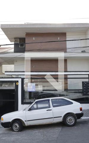 Casa de condomínio à venda com 80m², 2 quartos e 1 vagaFachada