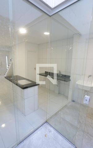 Casa de condomínio à venda com 80m², 2 quartos e 1 vagaÁrea Externa