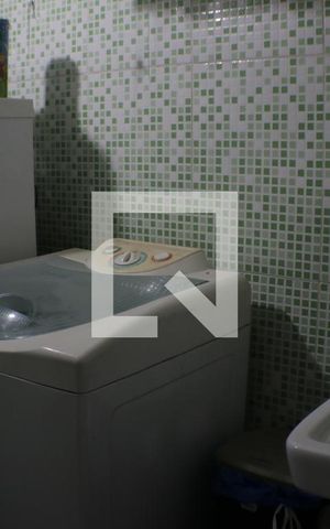 Apartamento à venda com 60m², 2 quartos e sem vagaCozinha e Área de Serviço