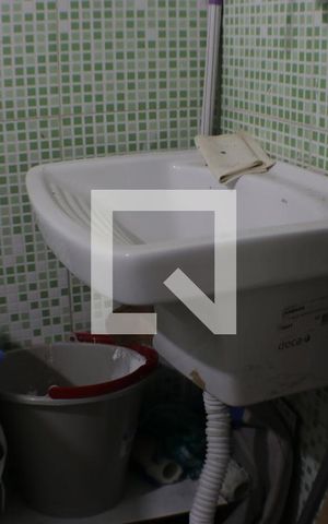 Apartamento à venda com 60m², 2 quartos e sem vagaCozinha e Área de Serviço