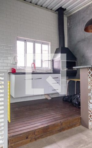 Casa à venda com 240m², 3 quartos e 2 vagasChurrasqueira