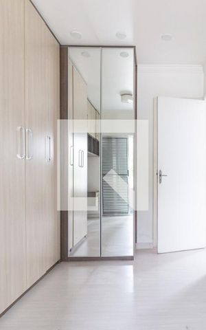 Casa à venda com 240m², 3 quartos e 2 vagasSuíte