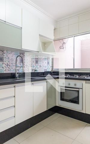 Casa à venda com 240m², 3 quartos e 2 vagasCozinha