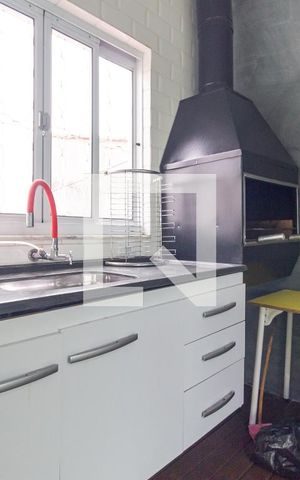 Casa à venda com 240m², 3 quartos e 2 vagasChurrasqueira