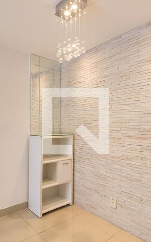 Casa à venda com 240m², 3 quartos e 2 vagasSala