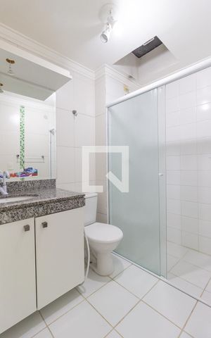Casa à venda com 240m², 3 quartos e 2 vagasBanheiro