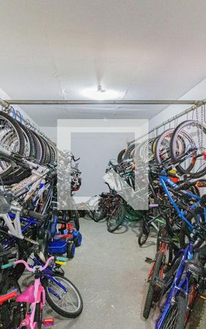 Apartamento à venda com 78m², 3 quartos e 2 vagas Apartamento à venda com 78m², 3 quartos e 2 vagasÁrea comum - Bicicletário