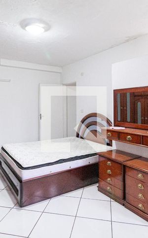 Casa à venda com 250m², 3 quartos e 2 vagas Casa à venda com 250m², 3 quartos e 2 vagassuíte