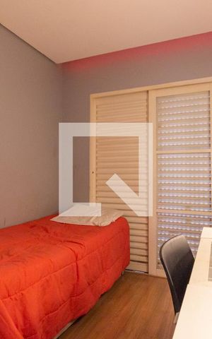 Casa à venda com 130m², 3 quartos e 2 vagasSuíte 2